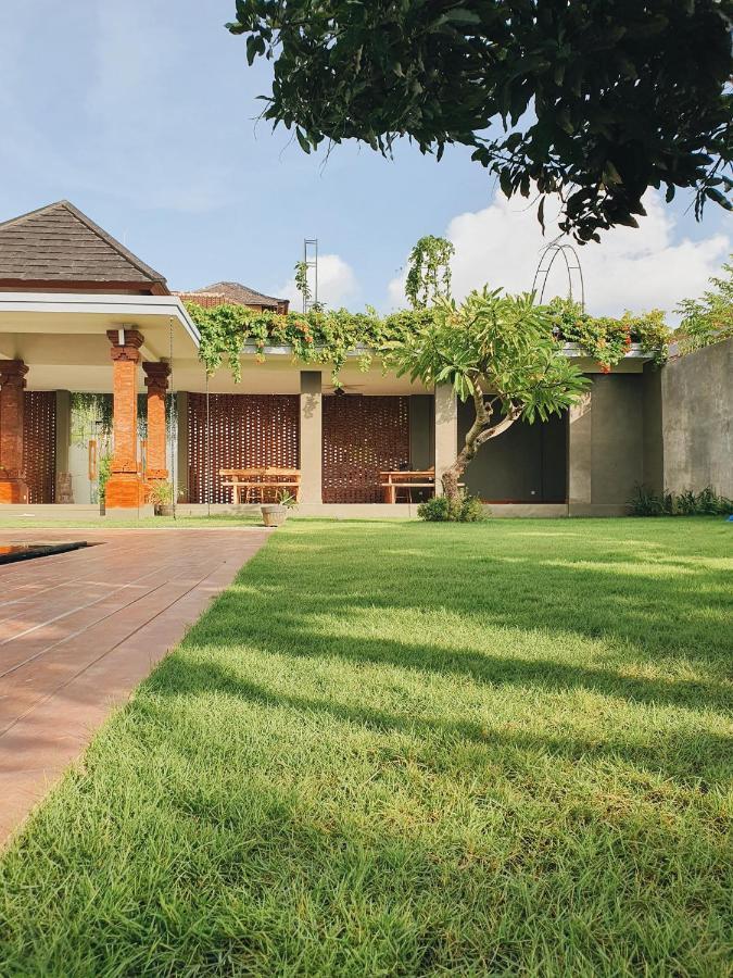 Rakaayu Kuta Apartment Kuta  Exterior photo